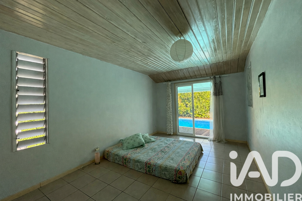 � vendre  Maison L' �tang-Sal� (97427)