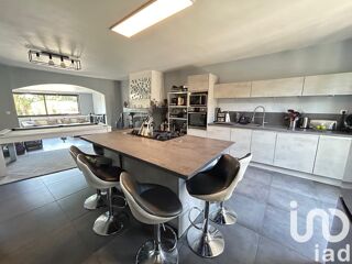  Maison  vendre 8 pices 180 m