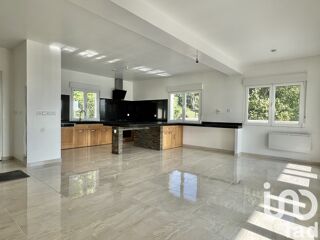  Maison � vendre 8 pi�ces 200 m�