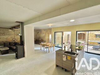  Maison � vendre 9 pi�ces 303 m�