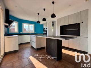  Maison � vendre 9 pi�ces 200 m�