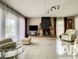  Maison � vendre 8 pi�ces 205 m�