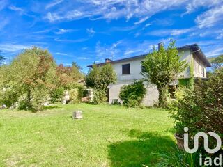  Maison � vendre 10 pi�ces 240 m�