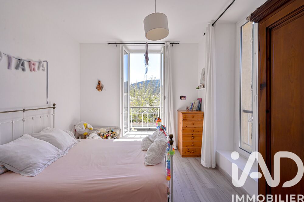 � vendre  Maison Saint-Zacharie (83640)