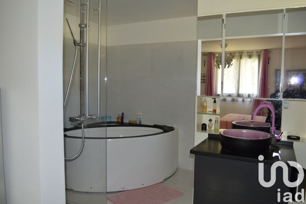 � vendre  Maison Nages-et-Solorgues (30114)