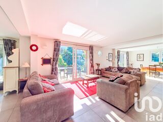  Maison  vendre 9 pices 258 m