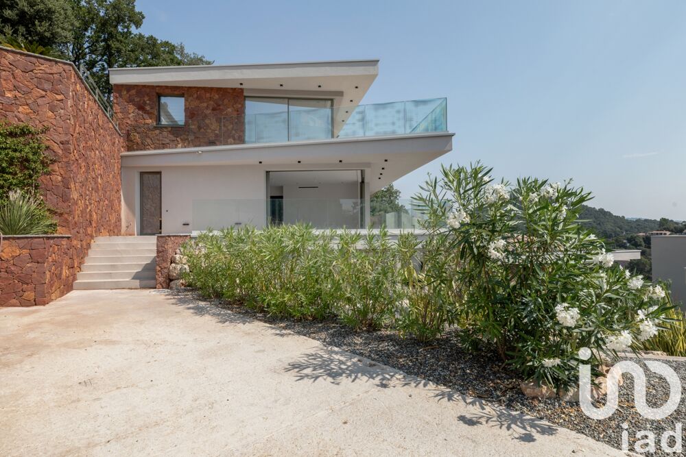   Les Adrets-de-l'Estrel (83600)