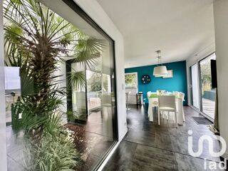  Maison  vendre 7 pices 215 m