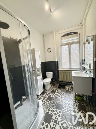  Immeuble � vendre 144 m�