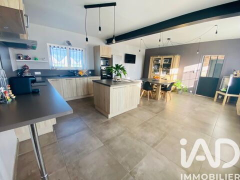   Vente Maison/villa 6 pi�ces Maison - 6 pi�ce(s) - 135 m�