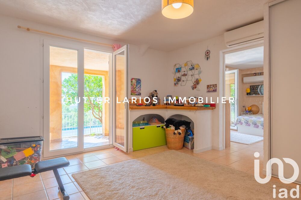 � vendre  Maison Solli�s-Ville (83210)