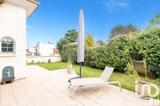  Maison  vendre 10 pices 220 m