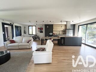  Maison � vendre 6 pi�ces 210 m�