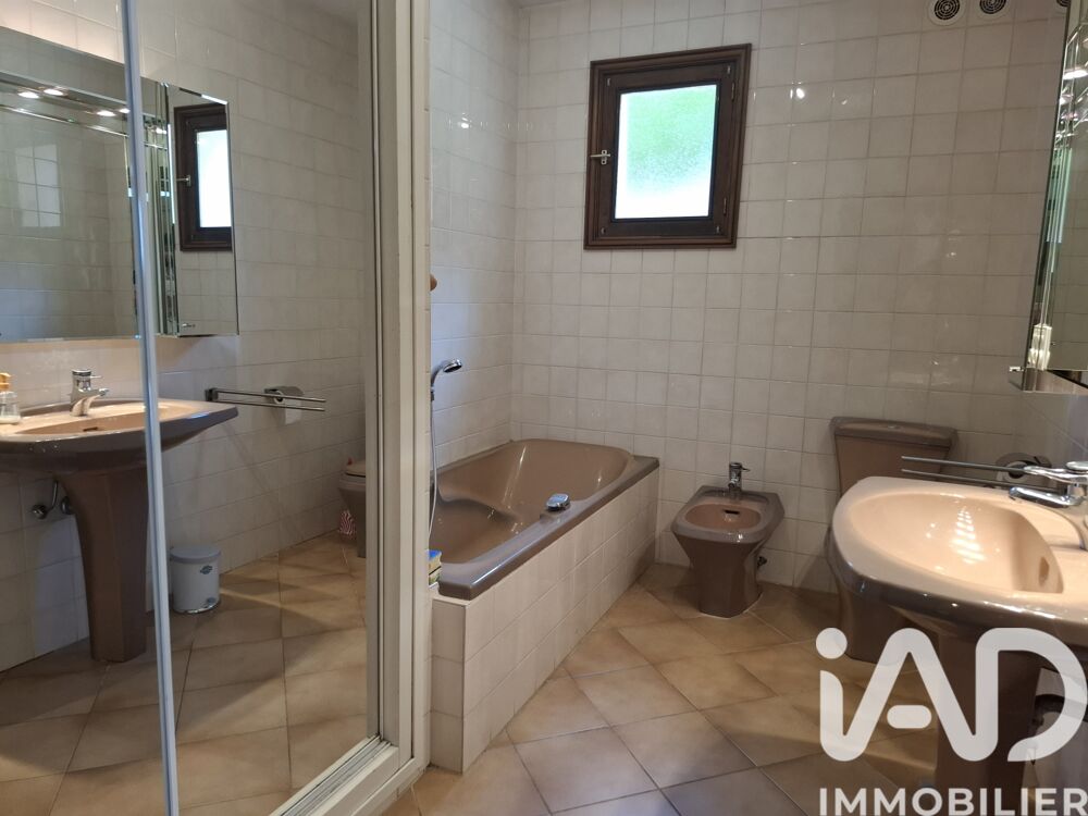 � vendre  Maison Roquefort-les-Pins (06330)