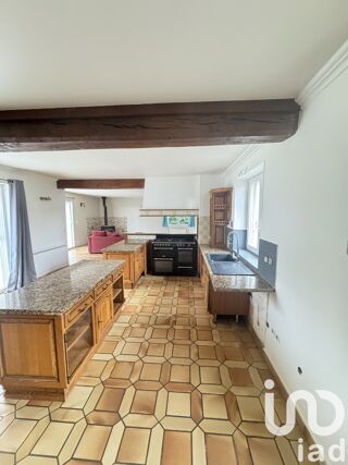  Maison  vendre 10 pices 200 m