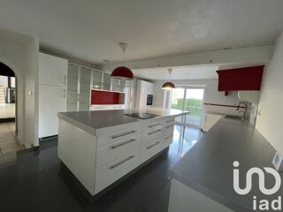  Maison  vendre 6 pices 200 m
