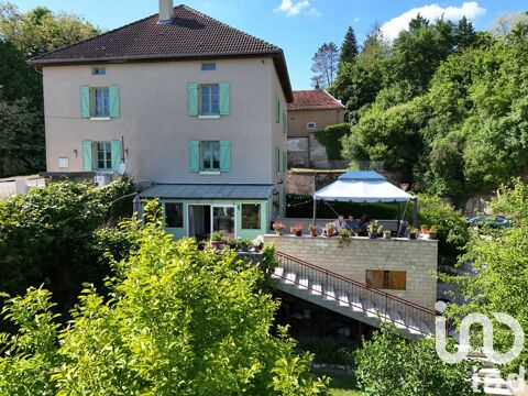   Vente Maison/villa 10 pi�ces Maison - 10 pi�ce(s) - 240 m�