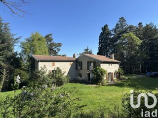  Maison  vendre 6 pices 210 m