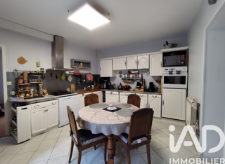  Maison � vendre 9 pi�ces 220 m�