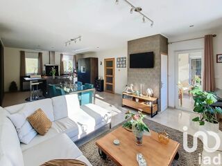  Maison � vendre 9 pi�ces 208 m�