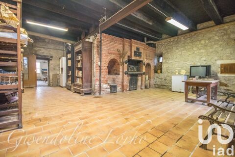   Vente Maison traditionnelle 8 pi�ces Maison - 8 pi�ce(s) - 212 m�