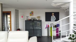  Villa  vendre 8 pices 242 m