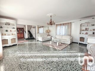  Maison  vendre 10 pices 198 m