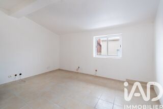  Immeuble � vendre 750 m�