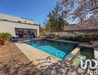  Villa  vendre 5 pices 205 m