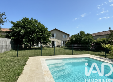   Vente Demeure 6 pi�ces Maison - 6 pi�ce(s) - 277 m�