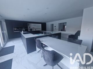  Maison � vendre 15 + pi�ces 515 m�