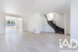  Maison � vendre 6 pi�ces 216 m�