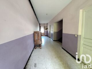  Immeuble � vendre 261 m�