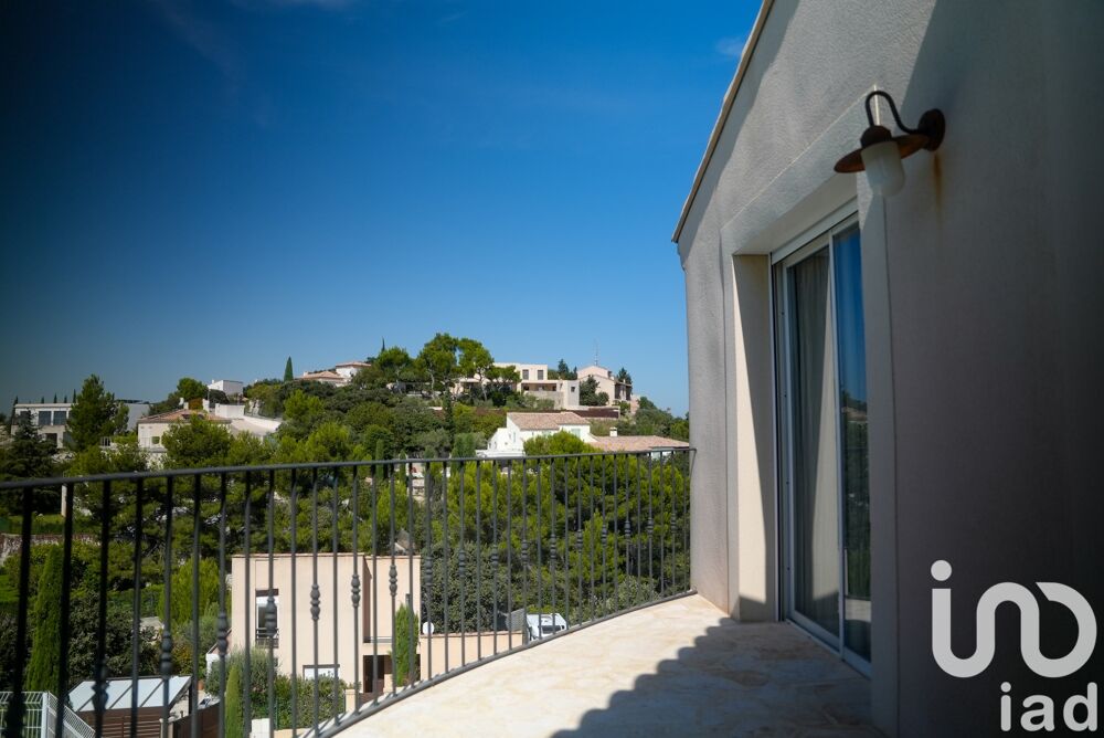  vendre  Villa Villeneuve-ls-Avignon (30400)