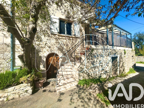   Vente Maison de village 6 pi�ces Maison - 6 pi�ce(s) - 142 m�