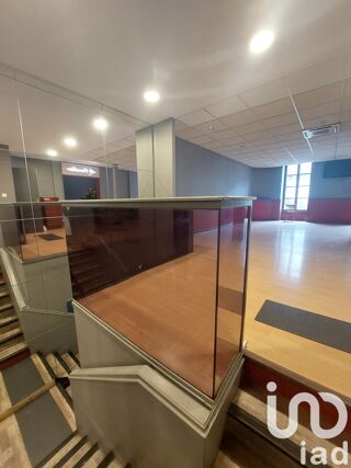  Immeuble � vendre 181 m�