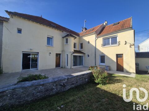   Vente Maison de village 8 pi�ces Maison - 8 pi�ce(s) - 267 m�