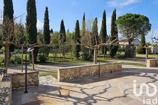  Maison  vendre 15 + pices 365 m