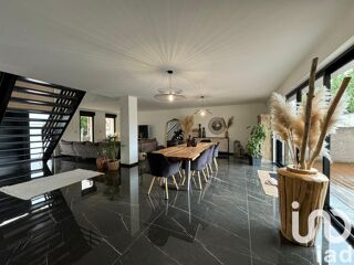  Villa � vendre 10 pi�ces 212 m�