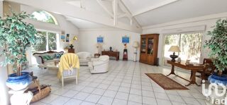  Villa  vendre 6 pices 195 m