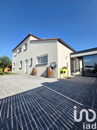  Maison  vendre 7 pices 195 m