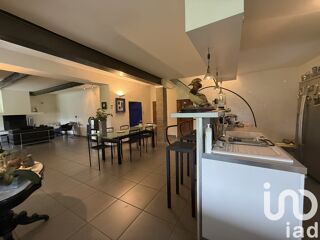  Maison  vendre 8 pices 245 m