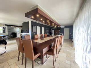  Maison  vendre 6 pices 223 m