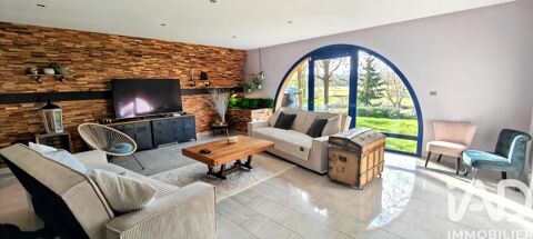   Vente Maison d'architecte 7 pi�ces Villa - 7 pi�ce(s) - 252 m�