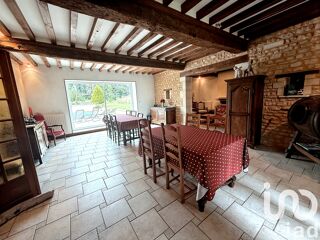  Maison  vendre 11 pices 326 m