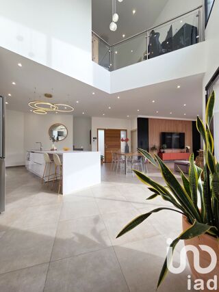  Villa  vendre 5 pices 207 m