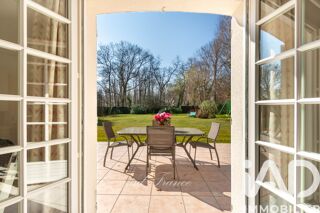  Maison � vendre 9 pi�ces 246 m�