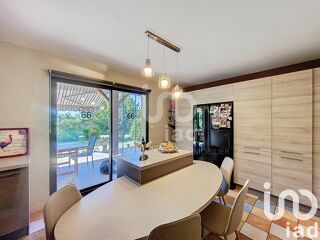  Maison � vendre 9 pi�ces 242 m�