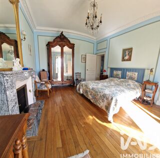  Maison � vendre 15 + pi�ces 270 m�