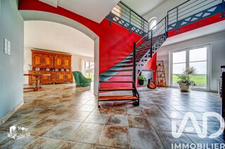  Villa  vendre 8 pices 274 m